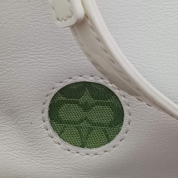 COACH 3677 - Y2K White Leather Mini Dot Baguette Handbag w/ Strap - Ltd. Edition - Picture 8 of 16